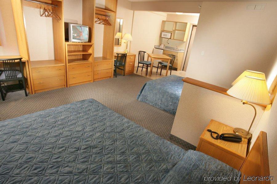 Residence & Conference Centre - Kitchener-Waterloo Экстерьер фото